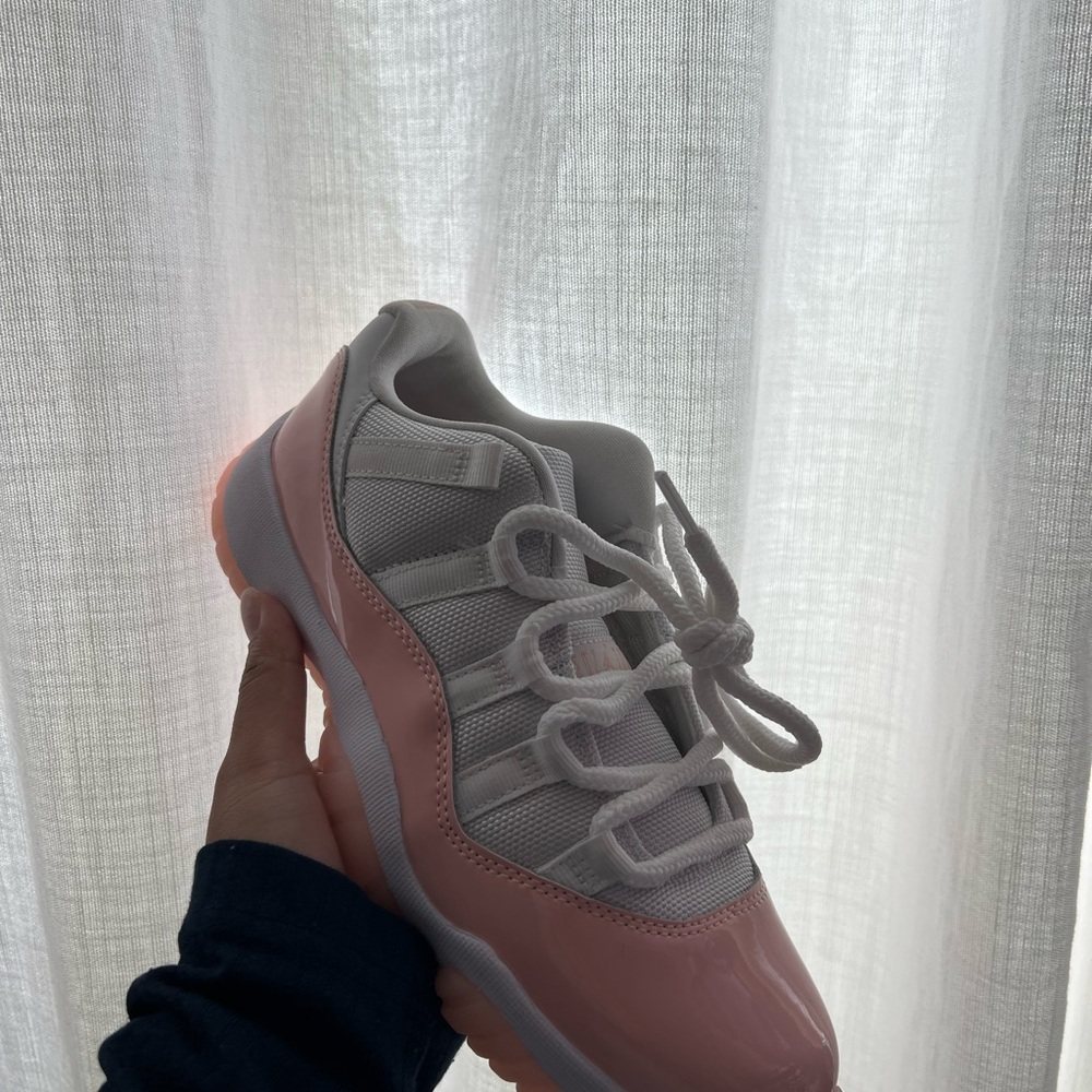 SOLD‼️Women's Jordan 11 Lows Pink and White